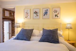 Dunstanville Terrace - 4