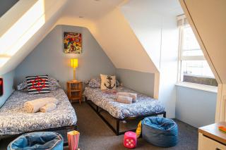 3BR Seaside Home with Easy Beach Access in Margate - 5