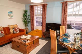 3BR Seaside Home with Easy Beach Access in Margate - 0