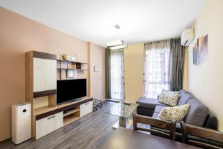 Cozy 1BR w/ Terrace | Family Friendly - 0