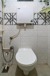 Glass House 1BHK in Khar W by Square One Stays - 8