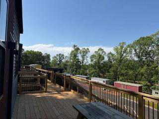 Midnight Blue - Cozy 2-bedroom Tiny Home in charming Anderson on Lake Hartwell - 7