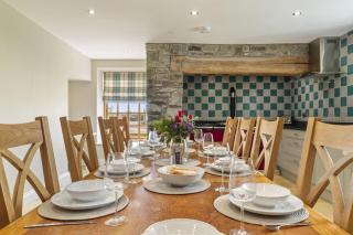 The Farmhouse at Penuwch - large holiday home with indoor pool and sauna - 8