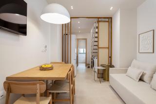CF Stay, premium Old Town Living under the Castle! - 8