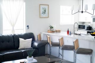 201, Ocean Side, Patio, Laundry, Desk - 4