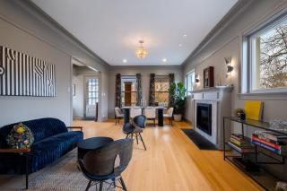 Elegant and Chic 2Bed 2Bath steps from the lake! - 6