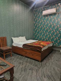 Rao sahab hotel and restaurant - 4