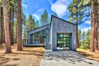 Modern Cabin - Brand New Eco Friendly HotTub - 9
