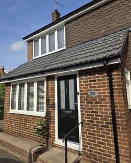 Luxury 4 bedroom - Sleeps 8 - Windsor Castle - 3