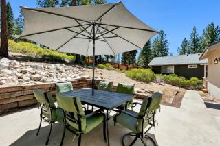 Lupine Lodge - Forested 3BR BBQ Hiking - 2