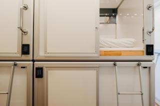 Hotel Capsule Inn - 7