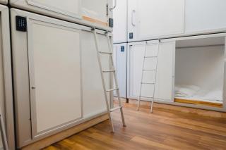 Hotel Capsule Inn - 9