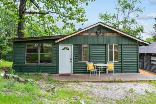 Whispering Bass Lodge 3BDR - 5