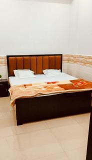 Hotel H P Palace - 7