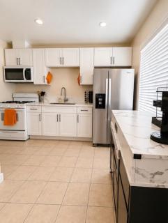 Quiet Furnished Pasadena Retreat Near Freeways & Hospitals - 4