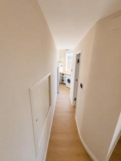 Modern Studio - Lift near Colosseum - 4