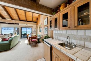 Charming Lakefront Cottage Near Heavenly LLV609 - 1