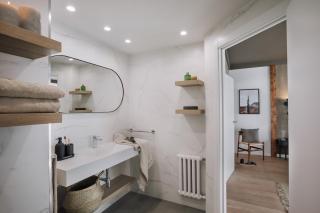 Spacest - Carrer del Comte d'Urgell A - 1