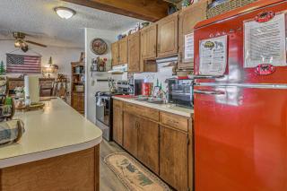 Walk to Dtwn Cloudcroft! Cozy Mtn Cabin w/ Hot Tub - 2