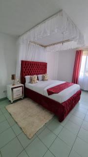3BR Apartment with Lake View - 6