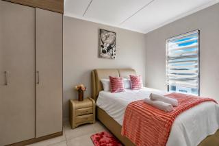 Happiness Retreat Stays -Midrand - 6