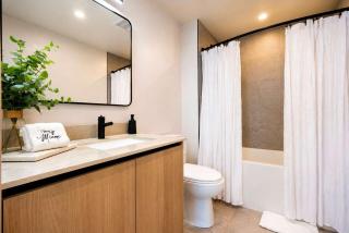 Luxury Bayview 1BR in Downtown Near Kaseya - 1