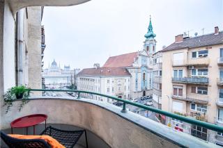 Balcony - View to River - Comfy - 8
