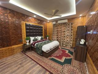 The Jumeirah Resort Srinagar A Boutique Hotel - 2