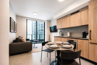 Luxury Downtown Miami Condo for 5 - 7