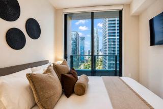 Luxury Downtown Miami Condo for 5 - 4