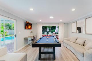 Tropical Oasis 3BR - Pool, Hot Tub & Large Yard - 6