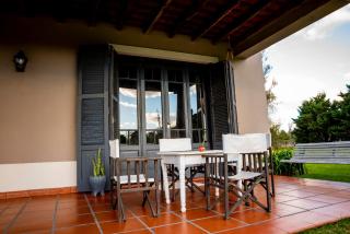 Casa quinta Capitán Sarmiento - 8 personas con parque y parrilla - 2