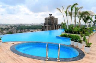 Golden Studio With Swimming pool - 9