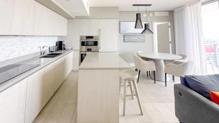 Luxury 3-bedroom with breathtaking view - One free valet parking - 4