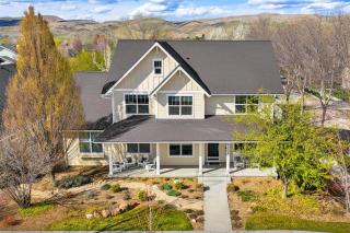 The Hearth Luxury Home Gym Access, Seasonal Pool - 9