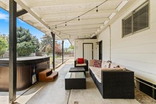 Poolside Paradise with Hot Tub - 3