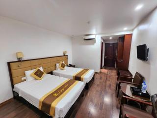 LUXURY II HOTEL - 4