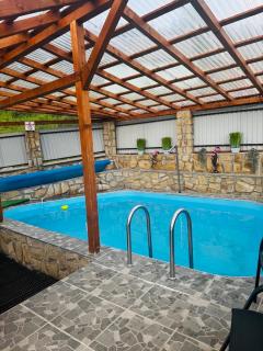 Forest Green Cottage - 1