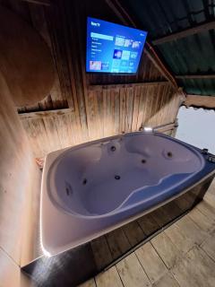 Cabin with Jacuzzi - 5