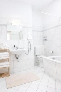 Großes 3-SZ Apartment im Herzen von Neukölln - 7