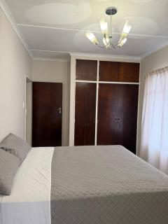 Crest Premiums Sandton - 1