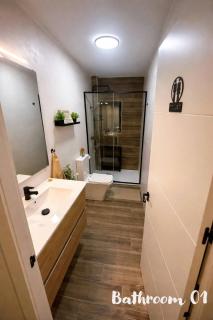 Modern Guest Room in Central Madrid with Full Accessibility - 4
