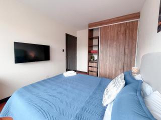 Sky Suites - Cozy & Naturally Warm 1BR Apt - 2