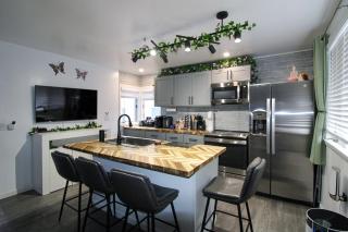 The Wilderness | Near CP & SF | W/D| Pet OK - 0