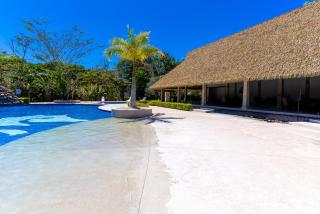 Private Pool & Tropical Style, Minutes from the Beach - 1