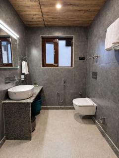 Hotel Mustard INN Pahalgam - 4