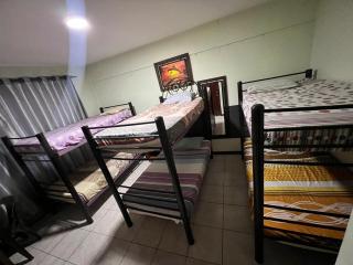 Ibiza Hostel Suites - 1