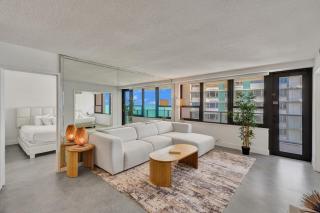 Cozy Beachfront Condo w Beach Service 1410 - 9
