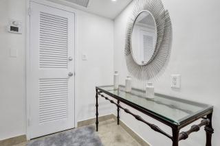 Oceanfront Beach Retreat Beach Service 905 - 3