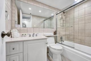 Oceanfront Beach Retreat Beach Service 905 - 2